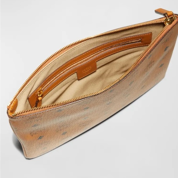 Brand New MCM Medium Logo Crossbody Pouch Bag NWT - Picture 3 of 3